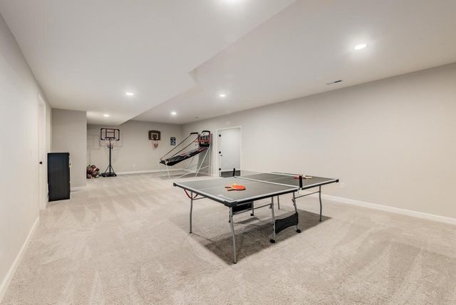 W242N5607 Simona COURT, Sussex, WI 53089