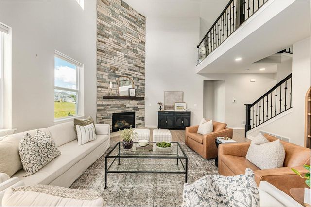 W242N5607 Simona COURT, Sussex, WI 53089