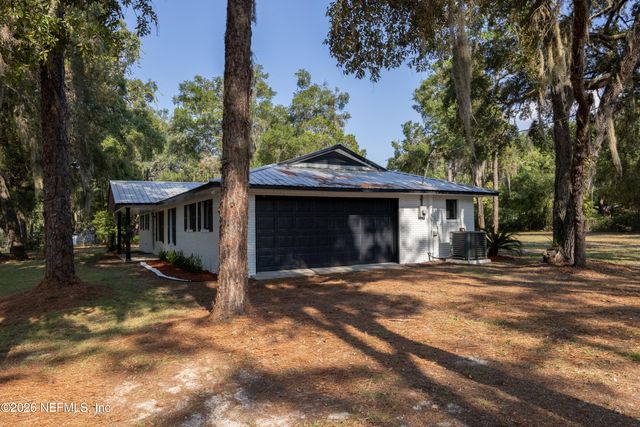 8453 NITTANY Drive, Melrose, FL 32666