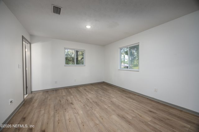 8453 NITTANY Drive, Melrose, FL 32666