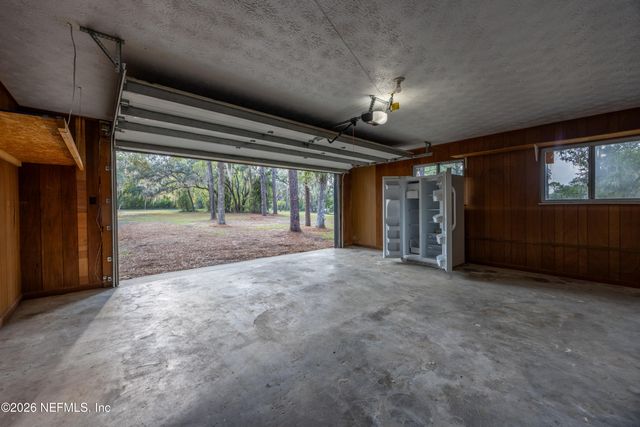 8453 NITTANY Drive, Melrose, FL 32666