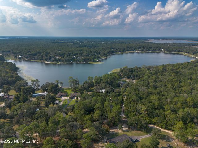 8453 NITTANY Drive, Melrose, FL 32666