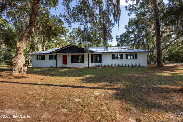 8453 NITTANY Drive, Melrose, FL 32666