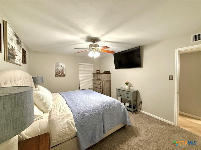 213 Sparrow Lane, Victoria, TX 77905