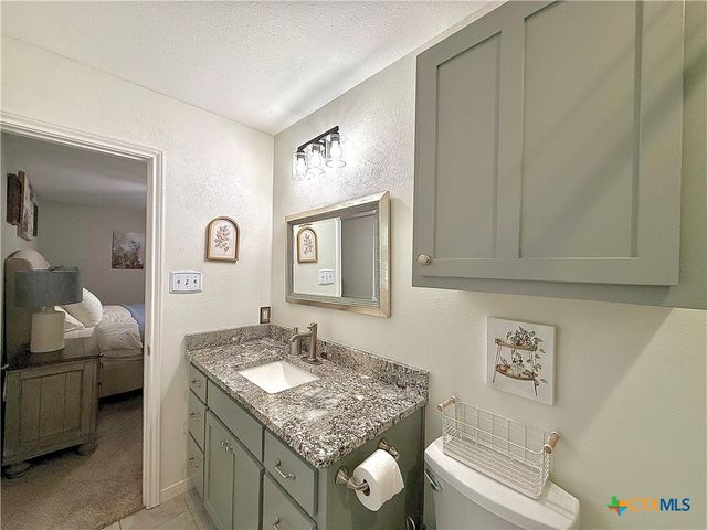 213 Sparrow Lane, Victoria, TX 77905