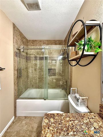 213 Sparrow Lane, Victoria, TX 77905