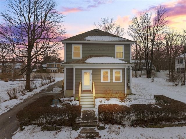 88 Arnold Road, North Attleboro, MA 02760