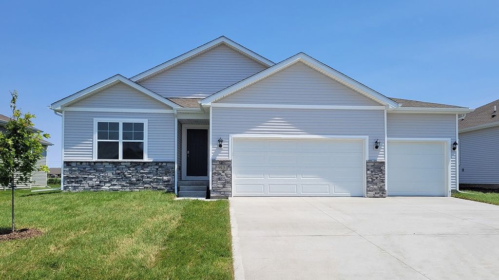5524 NE Sienna Drive, Ankeny, IA 50021