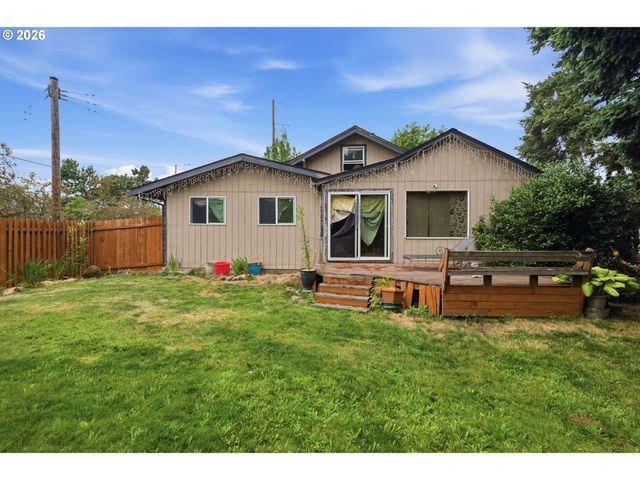1324 Ne 79TH Ave, Portland, OR 97213