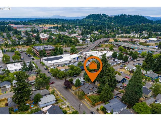1324 Ne 79TH Ave, Portland, OR 97213