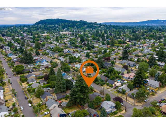 1324 Ne 79TH Ave, Portland, OR 97213