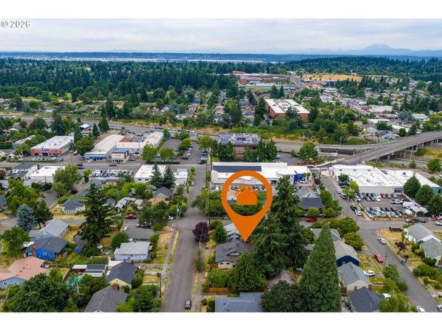 1324 Ne 79TH Ave, Portland, OR 97213