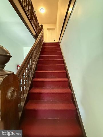 22 LLOYD AVE, Malvern, PA 19355