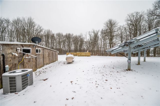 180 Hover, E Lackawannock Twp, PA 16137