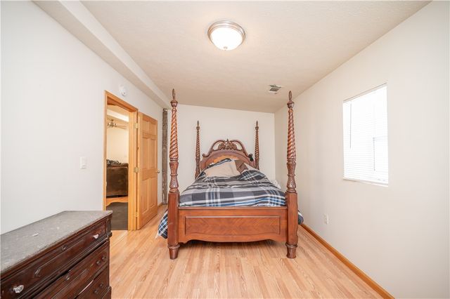 180 Hover, E Lackawannock Twp, PA 16137