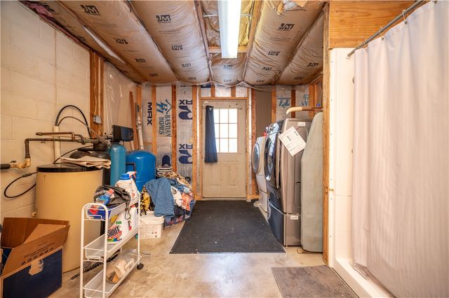 180 Hover, E Lackawannock Twp, PA 16137