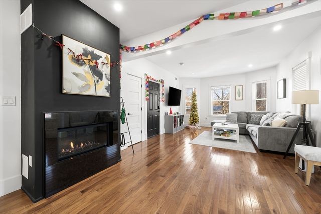 783 Washington 2, Boston, MA 02124