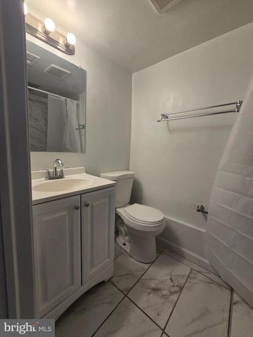 520 56TH ST NE, Washington, DC 20019