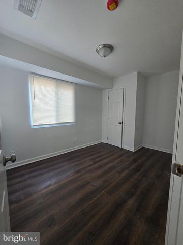 520 56TH ST NE, Washington, DC 20019