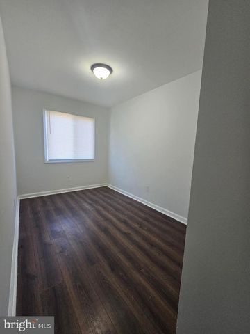 520 56TH ST NE, Washington, DC 20019