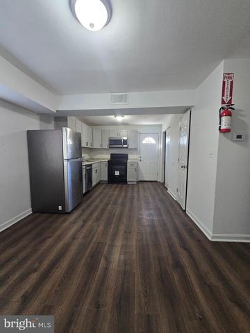 520 56TH ST NE, Washington, DC 20019