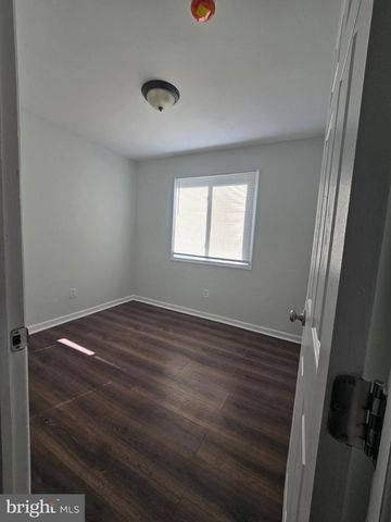 520 56TH ST NE, Washington, DC 20019
