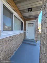 520 56TH ST NE, Washington, DC 20019