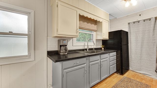 1708 Wood Street, Valparaiso, IN 46383