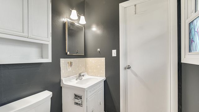 1708 Wood Street, Valparaiso, IN 46383