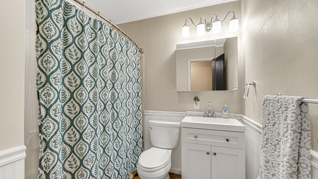1708 Wood Street, Valparaiso, IN 46383