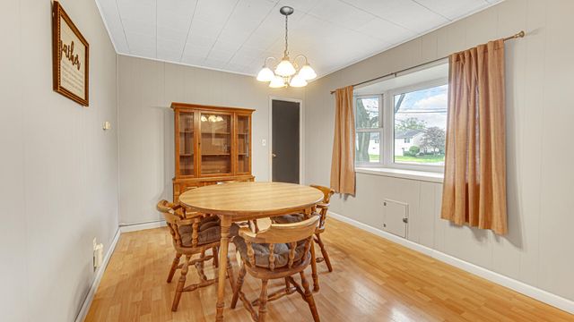 1708 Wood Street, Valparaiso, IN 46383