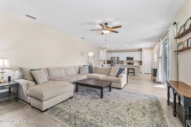 86230 CLOISTER Court, Yulee, FL 32097