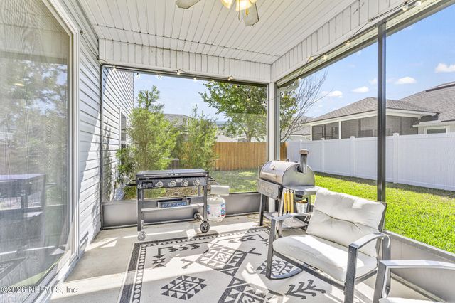 86230 CLOISTER Court, Yulee, FL 32097