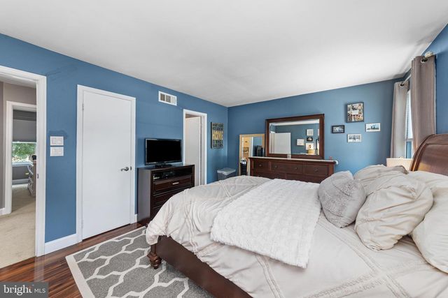 52 WYNMERE DR, Horsham, PA 19044