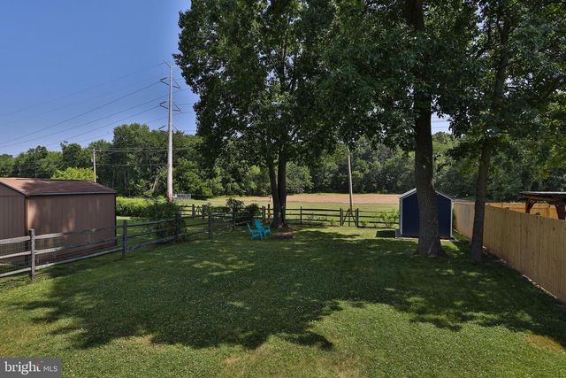 52 WYNMERE DR, Horsham, PA 19044