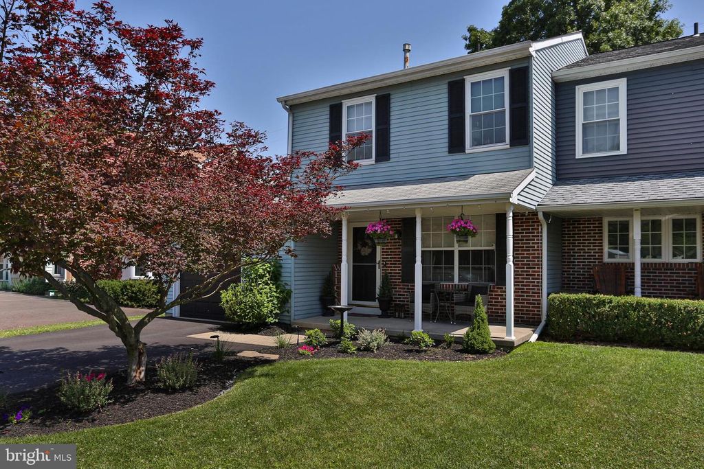 52 WYNMERE DR, Horsham, PA 19044