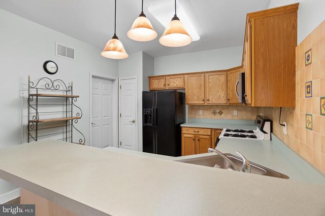 119 BURHOLME DR, Hamilton, NJ 08691