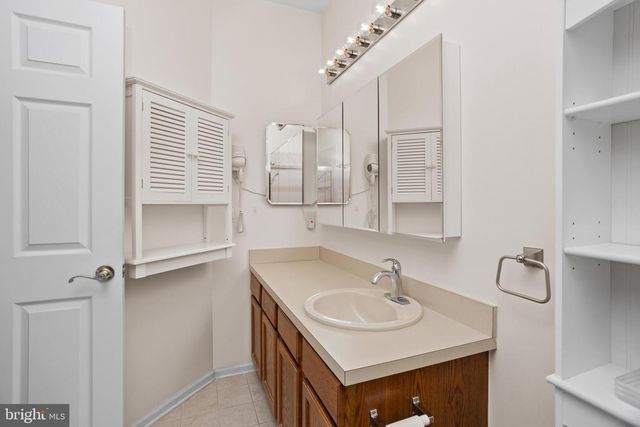 119 BURHOLME DR, Hamilton, NJ 08691