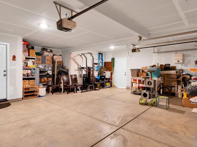 1672 Thistle Lane, Los Banos, CA 93635