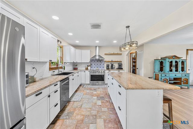 370 County Road 3106, Kempner, TX 76539