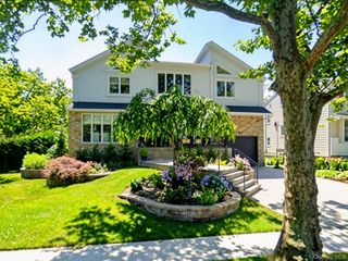 541 Cedarwood Drive, Cedarhurst, NY 11516