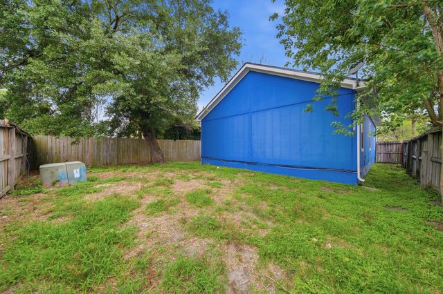 11730 Greenglen Drive, Houston, TX 77044