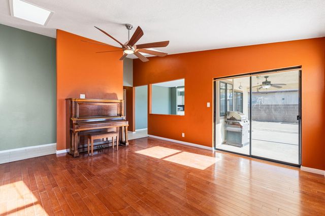 1700 Powder River Drive NE, Rio Rancho, NM 87144