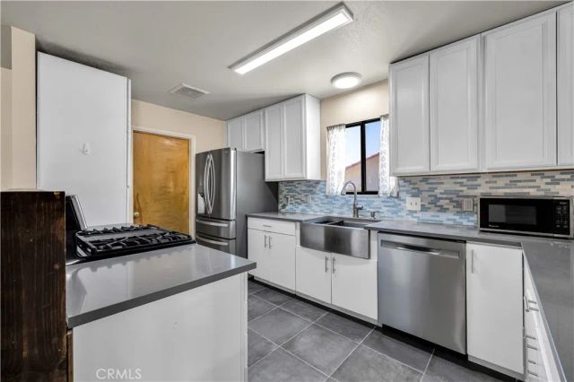 7121 Quail Spring Avenue, 29 Palms, CA 92277