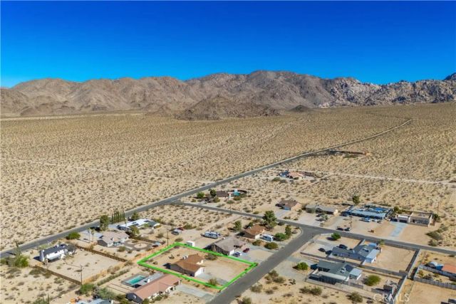 7121 Quail Spring Avenue, 29 Palms, CA 92277