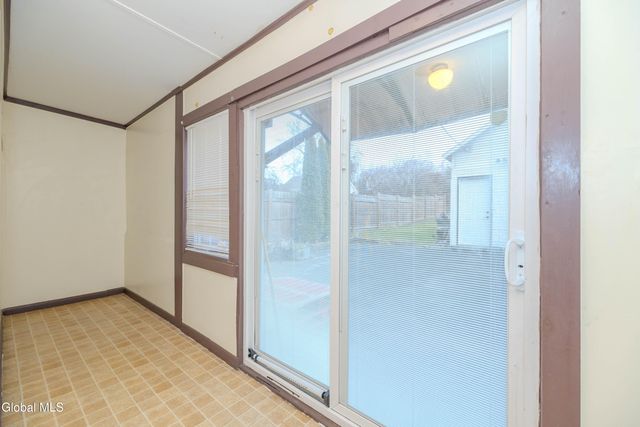 1712 Foster Avenue, Schenectady, NY 12308