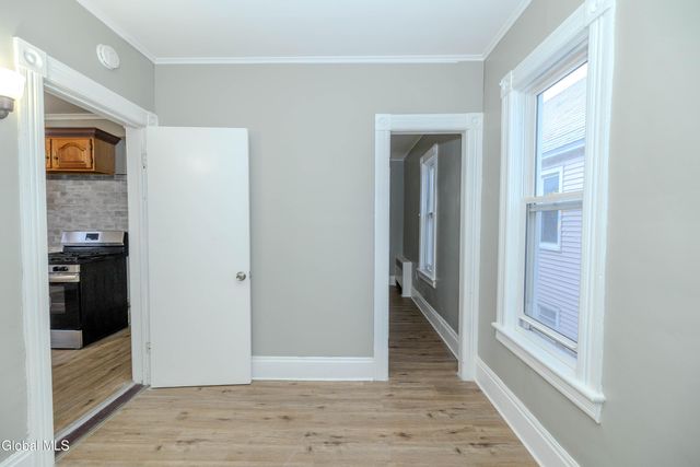 1712 Foster Avenue, Schenectady, NY 12308