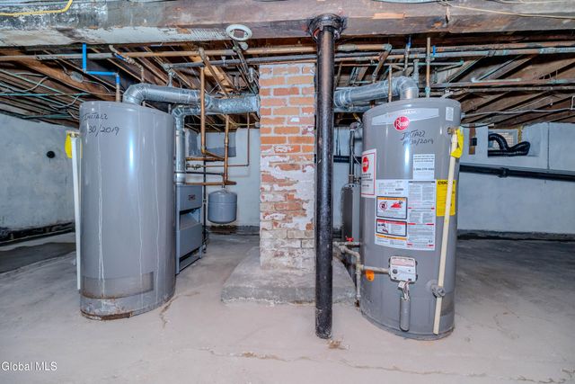 1712 Foster Avenue, Schenectady, NY 12308