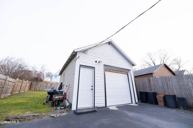 1712 Foster Avenue, Schenectady, NY 12308