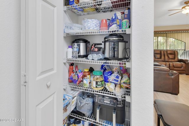 940 Village Trl Unit 6-310, Port Orange, FL 32127